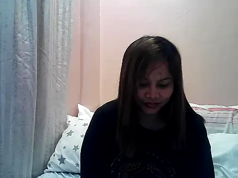 Snapshot of Amarrahlyn chatting on 05-04-26, 10:22 Amarrahlyn online show from 05-04-26, 10:22