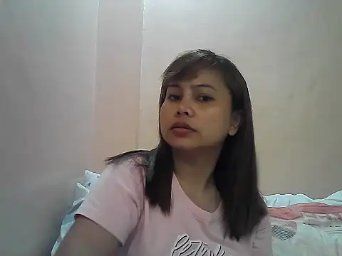Snapshot of Amarrahlyn chatting on 06-09-26, 09:15 Amarrahlyn online show from 06-09-26, 09:15