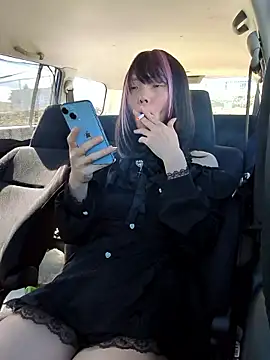 Snapshot of takusaki223 chatting on 09-27-25, 03:44 takusaki223 online show from 09-27-25, 03:44