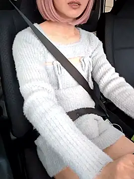 Snapshot of takusaki223 chatting on 11-14-25, 04:22 takusaki223 online show from 11-14-25, 04:22