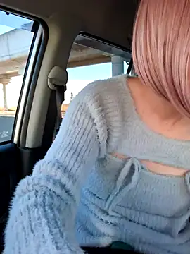 Snapshot of takusaki223 chatting on 11-16-25, 03:45 takusaki223 online show from 11-16-25, 03:45