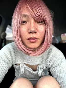 Snapshot of takusaki223 chatting on 11-21-25, 06:34 takusaki223 online show from 11-21-25, 06:34