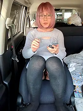 Snapshot of takusaki223 chatting on 11-23-25, 02:55 takusaki223 online show from 11-23-25, 02:55