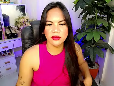 AngelitaDeputouch online show from 11-17-25, 08:31