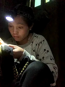 Halyy xx online show from 11-18-25, 06:51