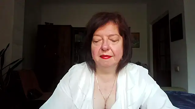 Snapshot of Violet_Pulse chatting on 06-13-26, 06:33 Violet Pulse online show from 06-13-26, 06:33