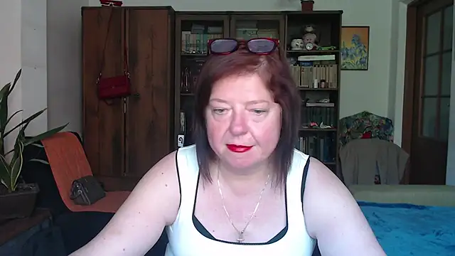 Snapshot of Violet_Pulse chatting on 06-29-26, 11:54 Violet Pulse online show from 06-29-26, 11:54