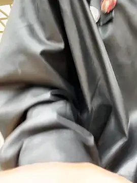 RonnieKiss online show from 09-25-25, 03:54