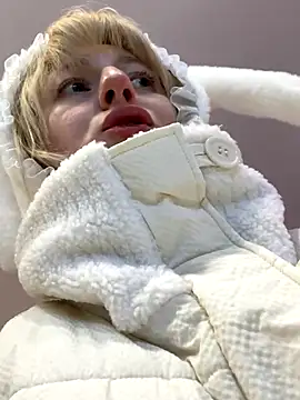 RonnieKiss online show from 09-29-25, 04:17