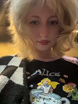 RonnieKiss online show from 04-21-26, 09:59