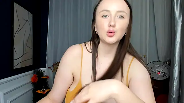 LilaWinks online show from 10-29-25, 01:02