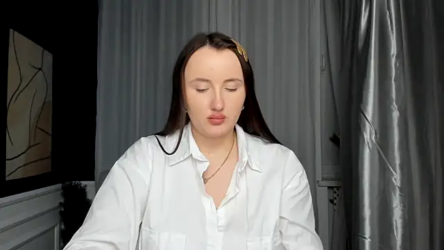 LilaWinks online show from 12-18-25, 01:28