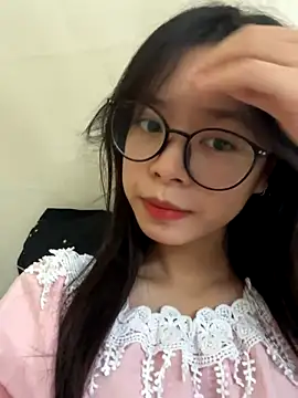 Snapshot of mau15_ chatting on 09-20-25, 06:03 mau15 online show from 09-20-25, 06:03
