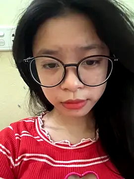 Snapshot of mau15_ chatting on 09-22-25, 06:15 mau15 online show from 09-22-25, 06:15