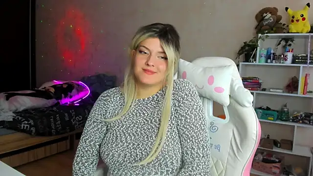 Snapshot of Alice_Casey_new chatting on 10-07-25, 08:55 Alice Casey new online show from 10-07-25, 08:55