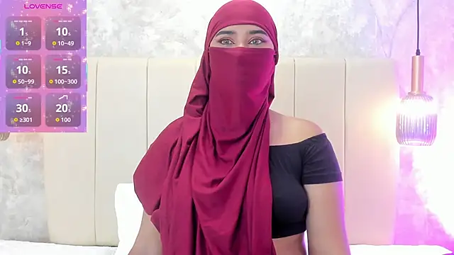 Snapshot of Daksha_a chatting on 10-22-25, 06:51 Daksha a online show from 10-22-25, 06:51