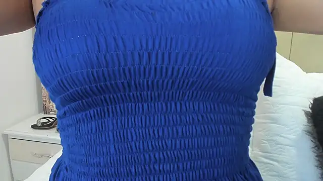 Snapshot of Daksha_a chatting on 10-27-25, 06:34 Daksha a online show from 10-27-25, 06:34