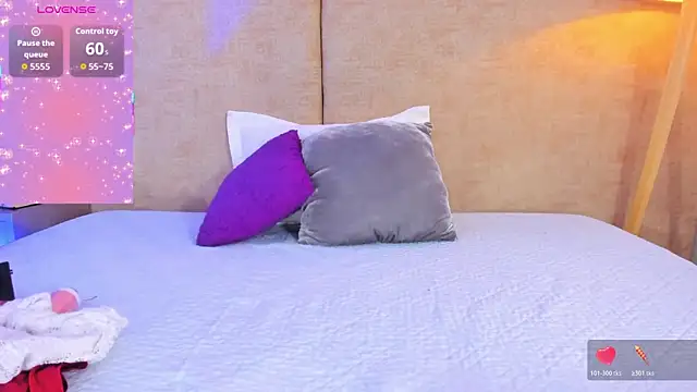 Snapshot of Daksha_a chatting on 01-17-26, 11:37 Daksha a online show from 01-17-26, 11:37