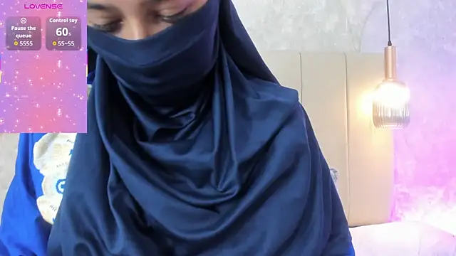 Snapshot of Daksha_a chatting on 05-20-26, 06:47 Daksha a online show from 05-20-26, 06:47