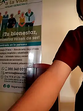 ANDREA-10  online show from 12-04-25, 01:31