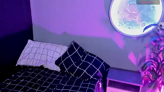 Snapshot of Emmy__Smith chatting on 11-23-25, 06:57 Emmy Smith online show from 11-23-25, 06:57