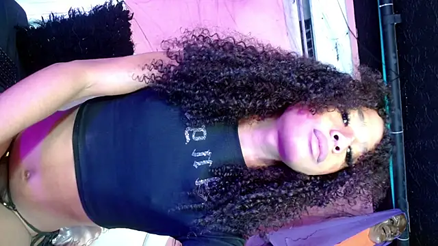  IsabellaRousse online show from 10-25-25, 07:08