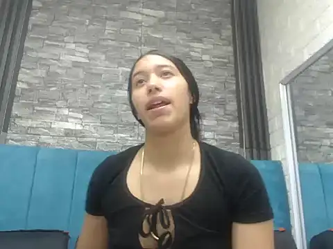 Lil Rose2006 online show from 10-16-25, 12:17