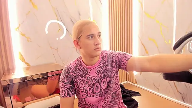 Marian Cristal online show from 02-14-26, 01:57