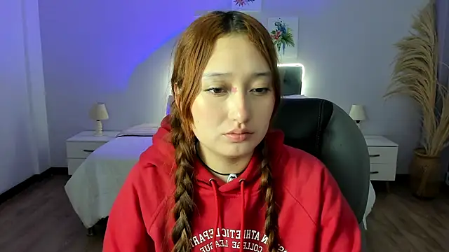 Samara Hilton 2 online show from 10-28-25, 06:32