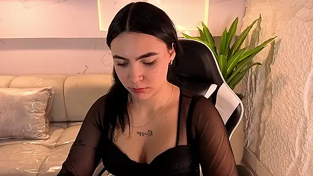 scarlett smith tp online show from 12-16-25, 01:27