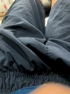 Snapshot of ArturRj chatting on 09-23-25, 06:22 ArturRj online show from 09-23-25, 06:22