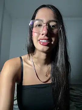 Julieta Duque online show from 03-29-26, 04:01