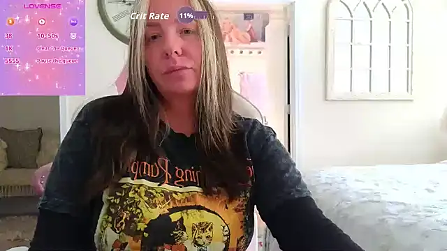 STIFFLERSMOMM online show from 11-05-25, 04:40