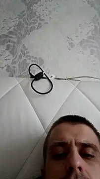 Snapshot of Adidas7217 chatting on 11-11-25, 11:21 Adidas7217 online show from 11-11-25, 11:21