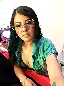 ValeNiitaLuv online show from 11-29-25, 10:57