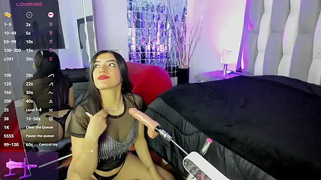 IsaDiiaz online show from 10-04-25, 04:10