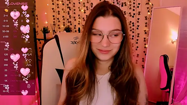 LinaBlossom  online show from 07-10-26, 02:16
