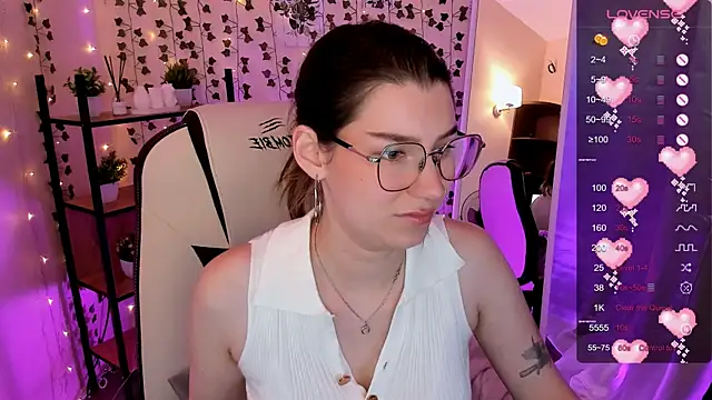 LinaBlossom  online show from 07-20-26, 07:11