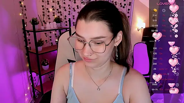 LinaBlossom  online show from 07-20-26, 10:39