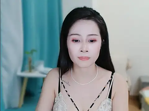 Snapshot of cfxc0317 chatting on 10-20-25, 12:05 cfxc0317 online show from 10-20-25, 12:05