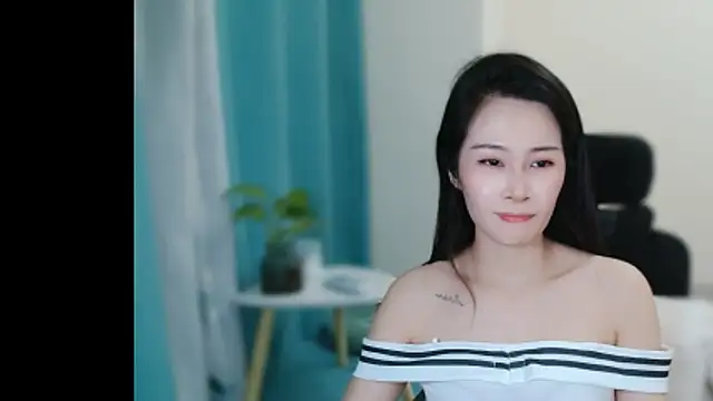 Snapshot of cfxc0317 chatting on 11-27-25, 12:29 cfxc0317 online show from 11-27-25, 12:29