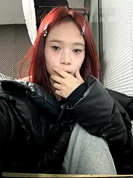 YY-27 online show from 11-18-25, 04:44