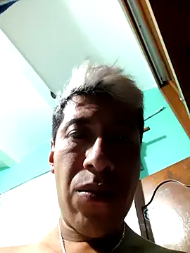 Snapshot of Carlos27hot chatting on 03-11-26, 09:26 Carlos27hot online show from 03-11-26, 09:26