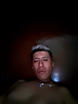 Snapshot of Carlos27hot chatting on 03-18-26, 12:25 Carlos27hot online show from 03-18-26, 12:25