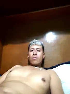 Snapshot of Carlos27hot chatting on 03-21-26, 01:32 Carlos27hot online show from 03-21-26, 01:32