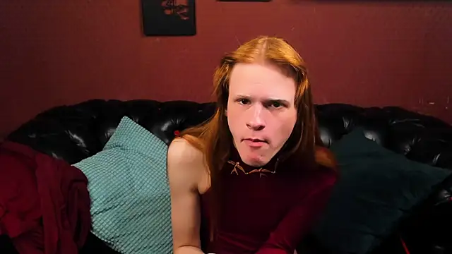ChloeValentinee online show from 05-18-26, 12:44