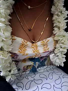 jasminetaml online show from 10-04-25, 07:01