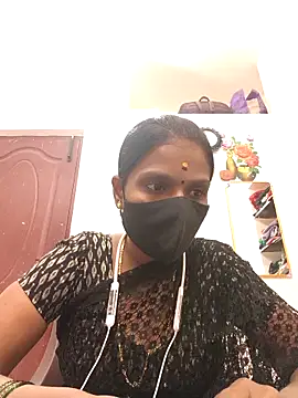 Tamil Yalini12 online show from 03-18-26, 04:54