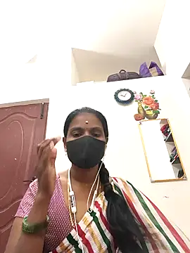 Tamil Yalini12 online show from 03-19-26, 04:33