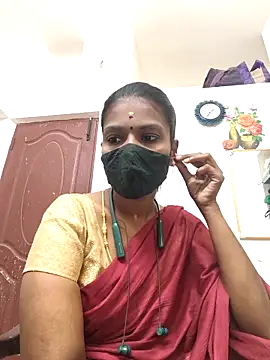 Snapshot of Tamil_Yalini12 chatting on 05-06-26, 01:36 Tamil Yalini12 online show from 05-06-26, 01:36